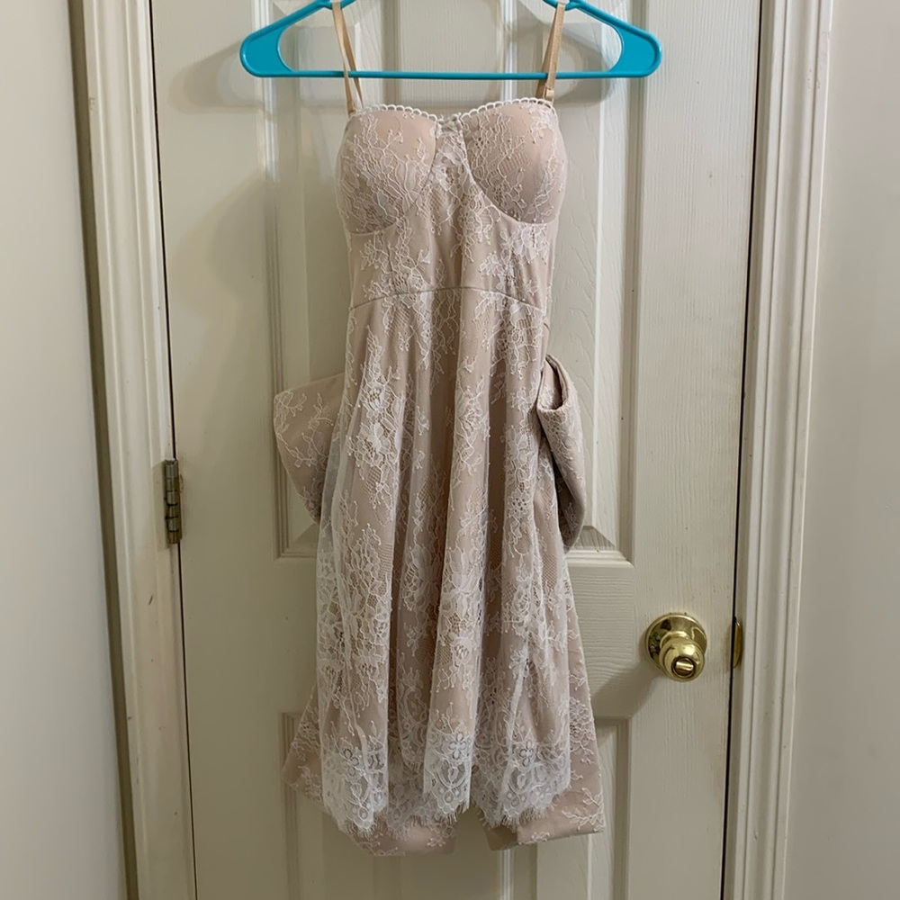BOUTIQUE DRESS SIZE SMALL